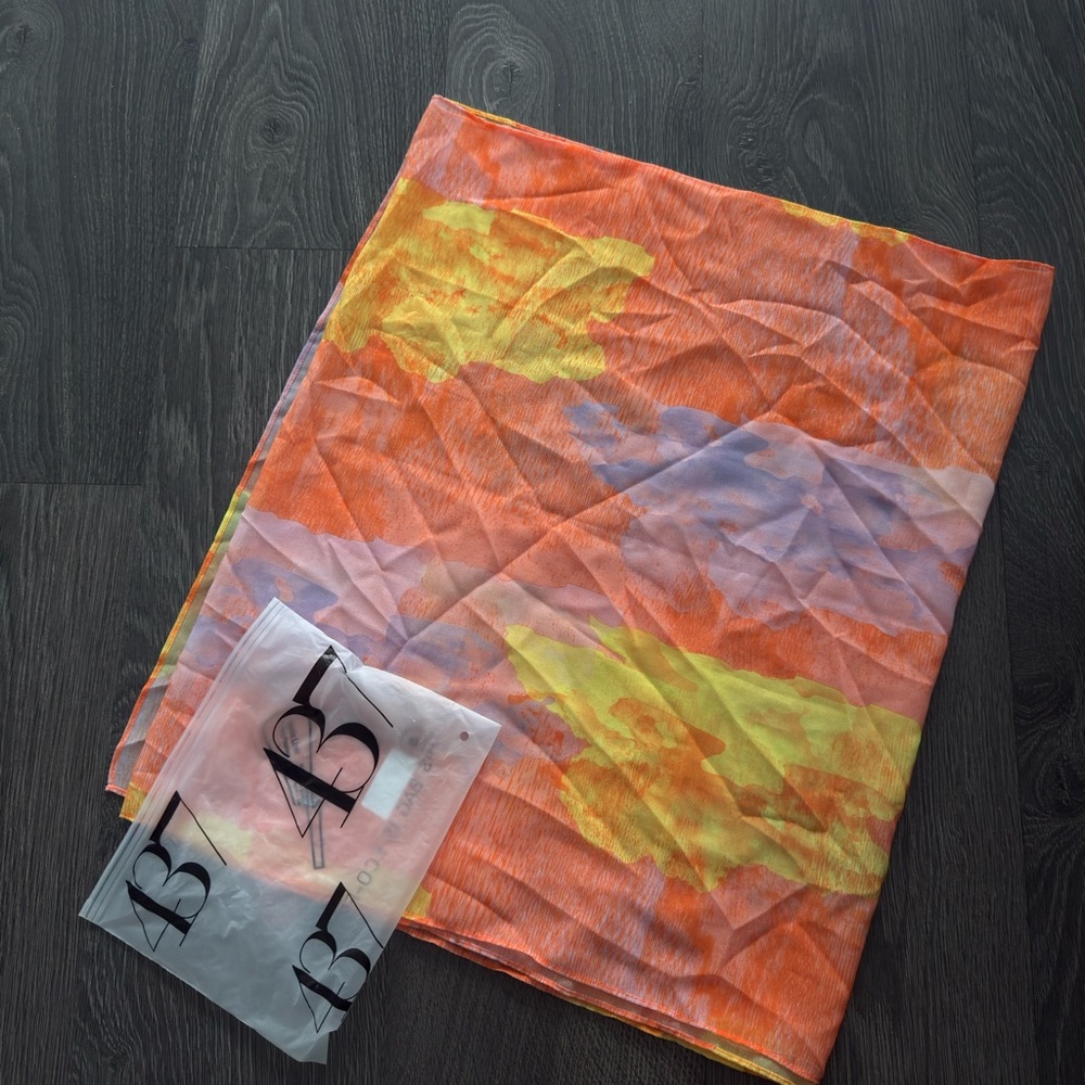 437 sarong wrap